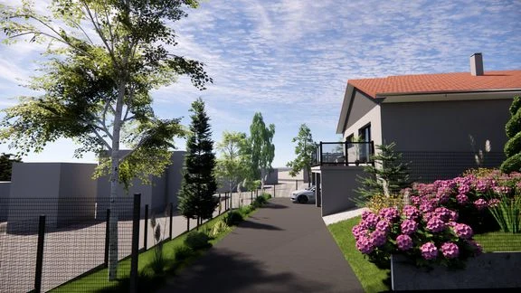 Maison à toiture en tuiles sur terrain en pente, avec balcon et jardin